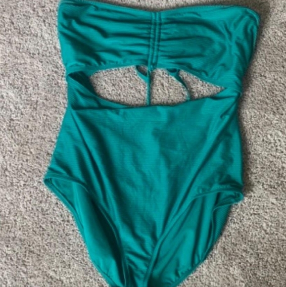 Green swimsuit - Picture 1 of 2